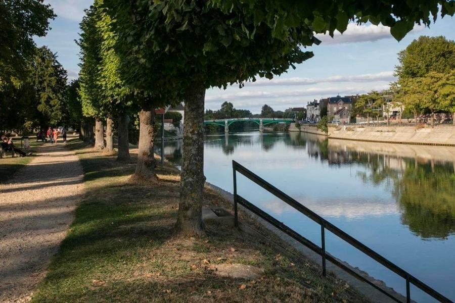 Gare A Pied Escale Authentique Aux Portes De Paris Jouarre Dış mekan fotoğraf